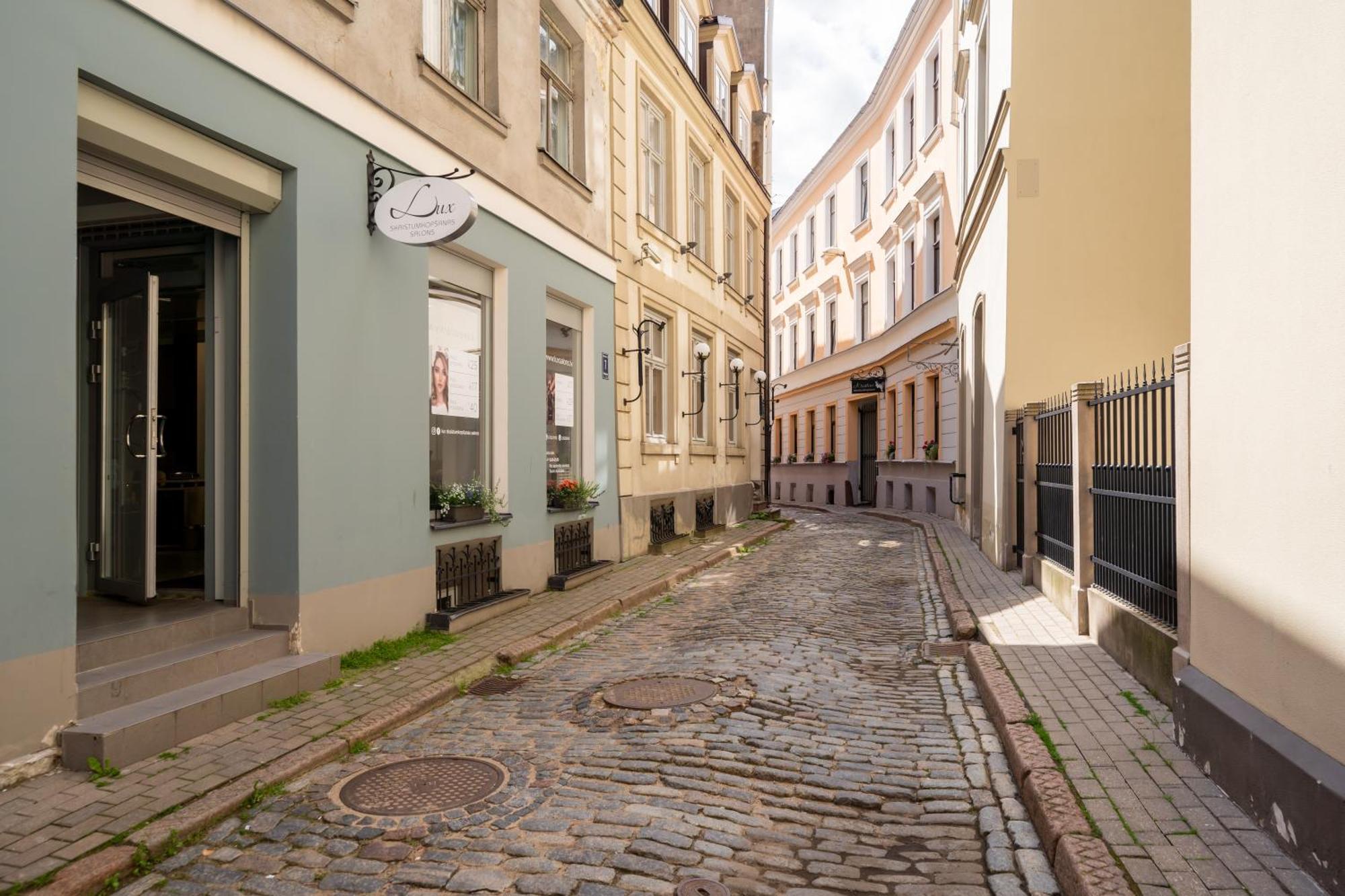 Stylish Old Town Apartment On Mucenieku Street Riga Dış mekan fotoğraf